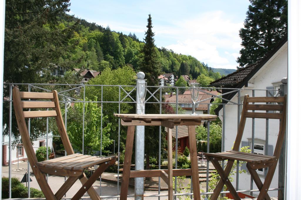 Gaestehaus Villa Lina Bad Herrenalb Εξωτερικό φωτογραφία