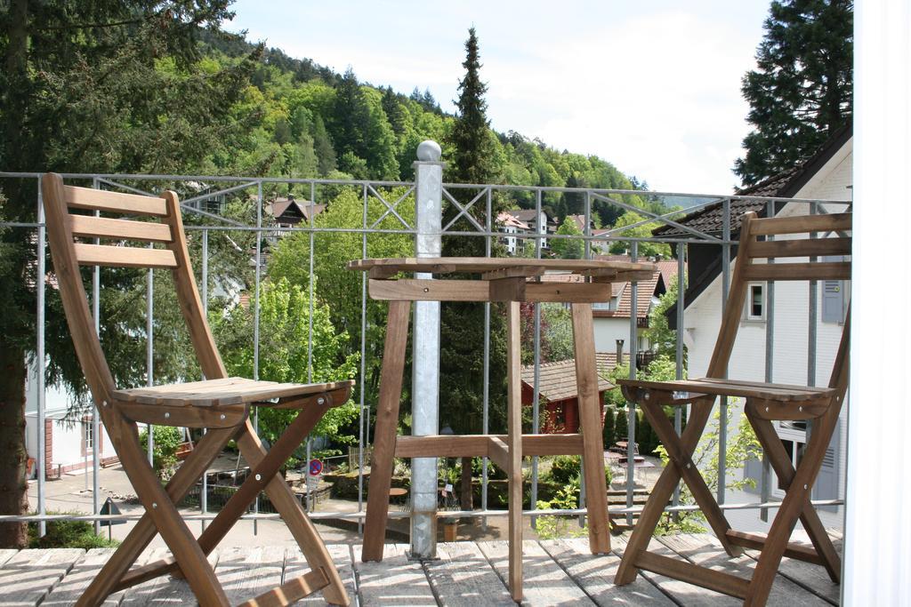 Gaestehaus Villa Lina Bad Herrenalb Εξωτερικό φωτογραφία